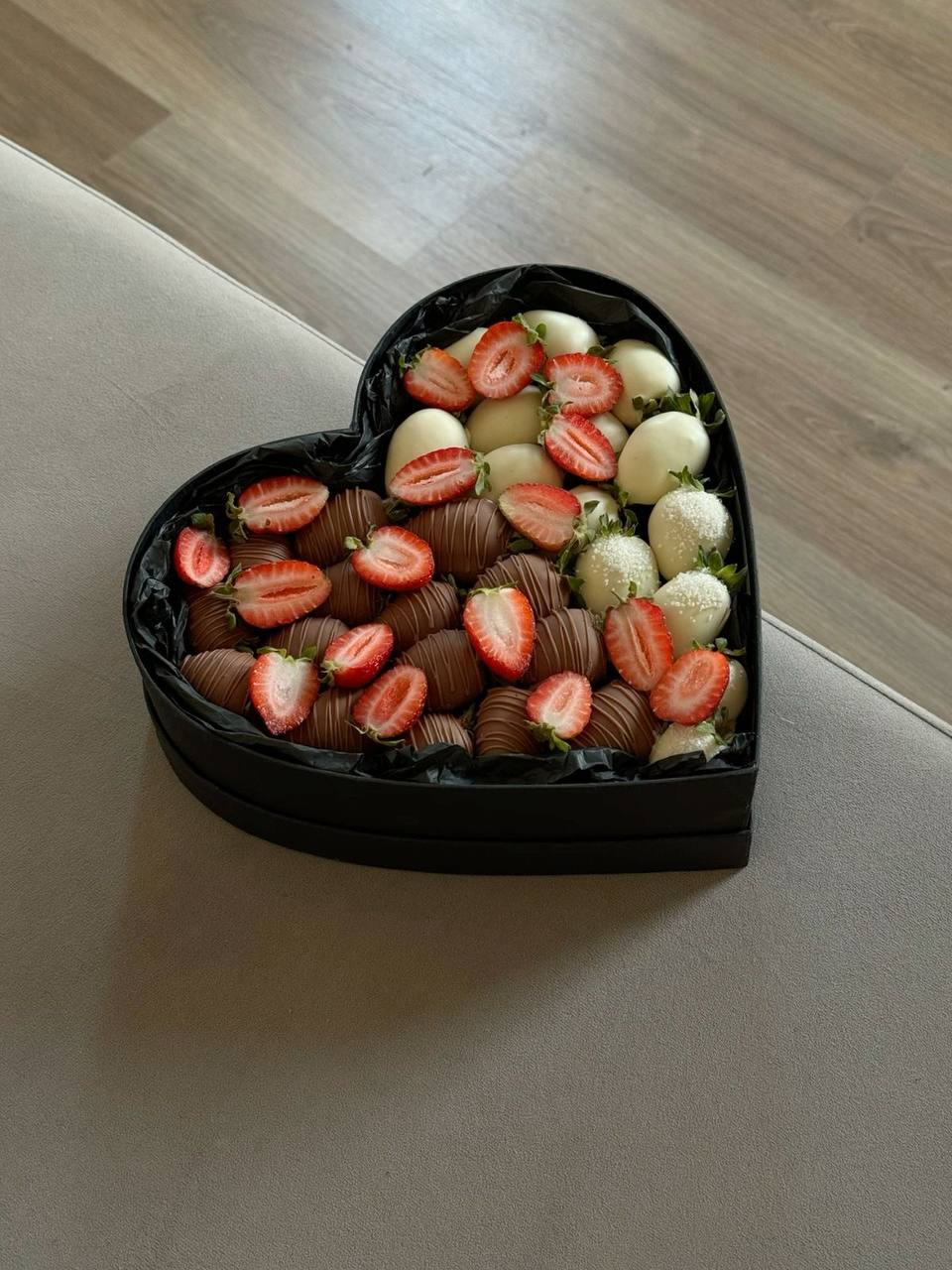 Клубника в шоколаде классика